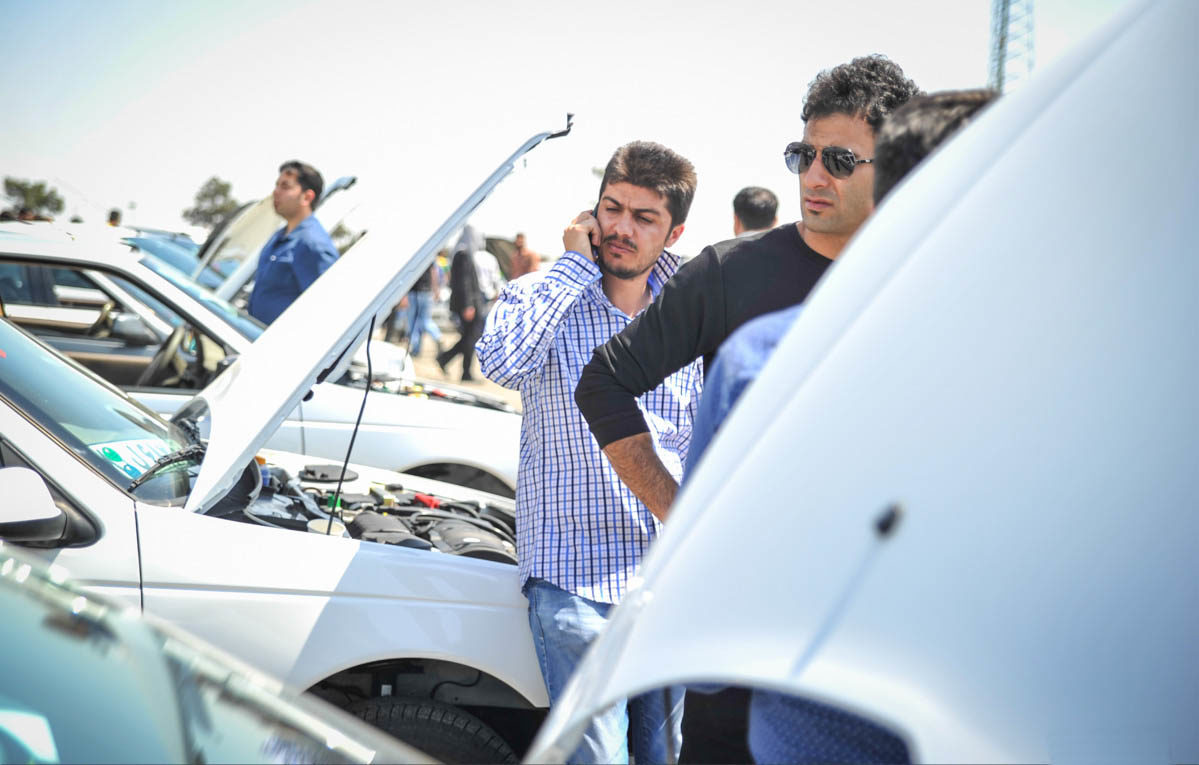 اختلاف قیمت خودرو ها همچنان وجود دارد