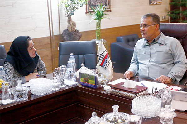 ما به‌دنبال بومی‌سازی تجهیزات در فولاد هرمزگان هستیم 